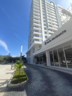 Apartasuite con terraza Ed Porto Horizonte a 2 min de la playa